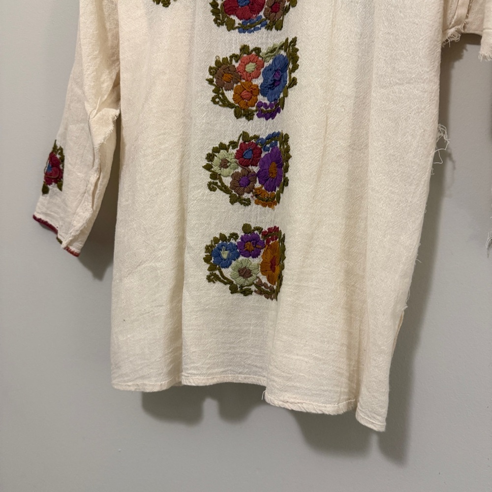 Embroidered Top Blouse Women S/M Flowers Cottagecore Whimsical Hippie 70s Dainty - Picture 3 of 13